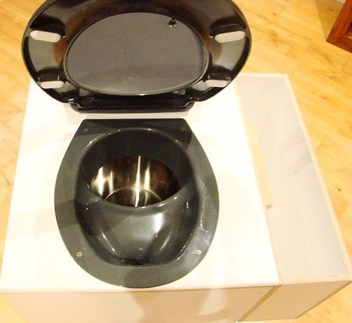 Toilettes s ches amovibles toilettes seches amovibles below vue separateur 2.jpg