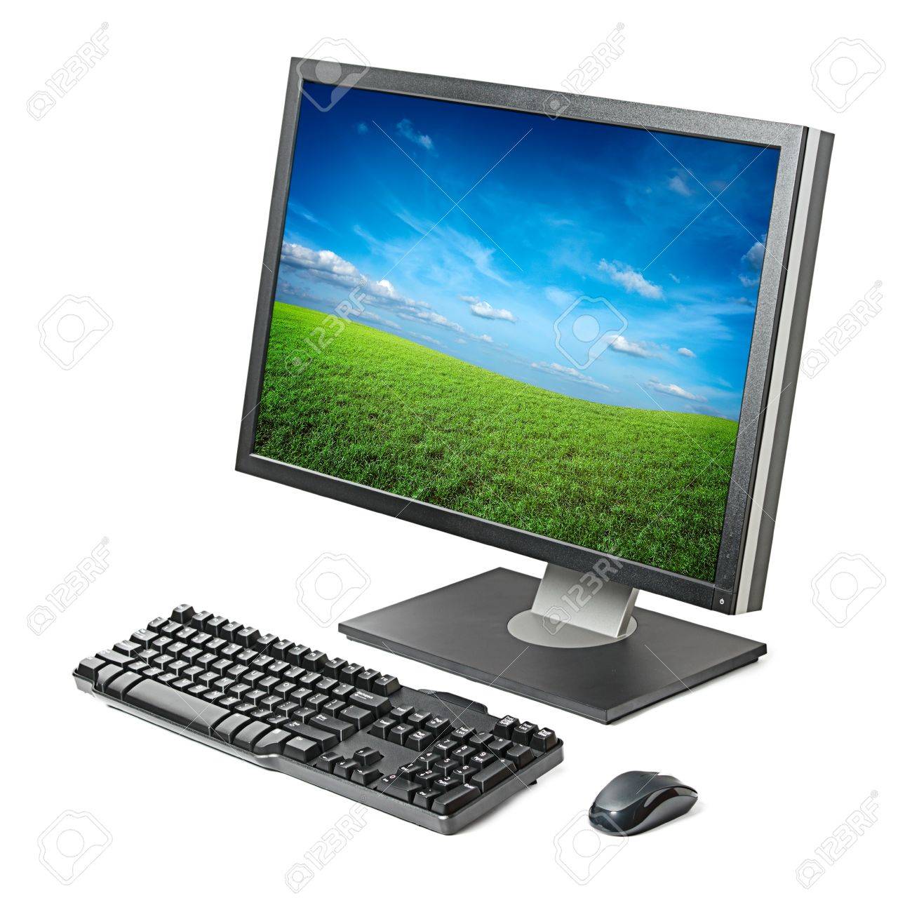 Point d acc s et portail captif sur une Raspberry Pi- Transmission d informations dans un r seau ferm 7938242-poste-de-travail-informatique-moniteur-clavier-souris-isole -sur-fond-blanc.jpg
