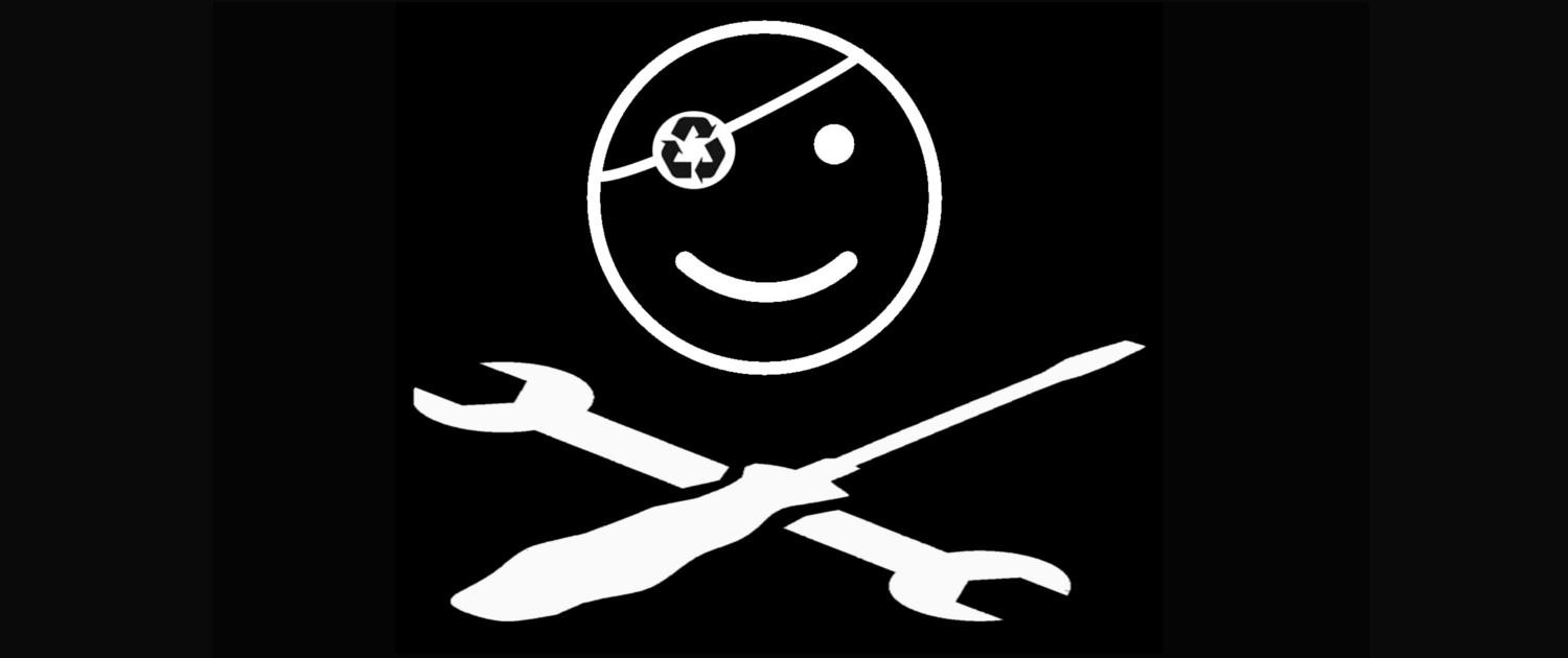 Group-Low-tech Lab Baud smiley pirate lowtech large.jpg