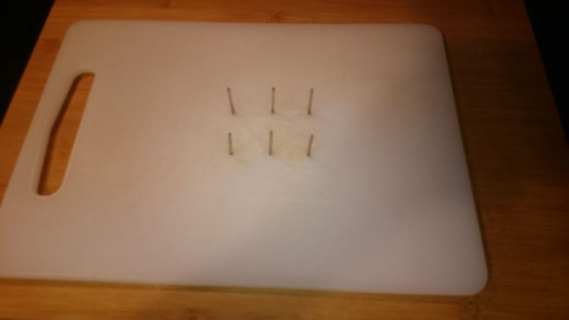 Planche de d coupe cuisine clous pour h mipl gique DSC 2281.JPG
